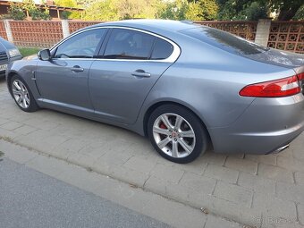 Jaguar XF 3.0 D - 6