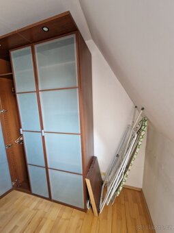 Šatníkova sestava na míru - 6