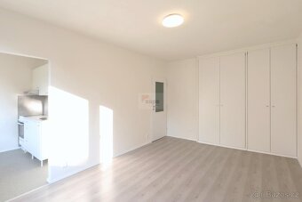 Pronájem hezkého bytu 1+1, 31 m2, Praha 5 Smíchov, kompletně - 6
