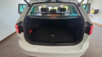 VW Passat B8 R-line 2.0TDI 110kW 7DSG NAVI ACC Kůže - 6