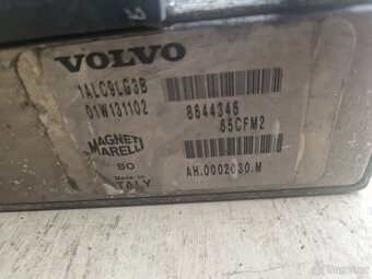 Volvo S60 T5 2.4 turbo 184 kw - díly - 6