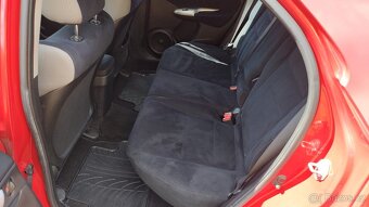 CIVIC Sport 1.8i 103kW 2008 - 6