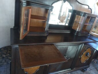 Starožitná komoda-bufet. - 6