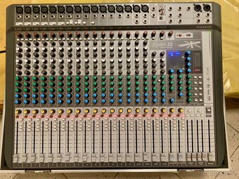 Soundcraft Signature 22 MT - 6