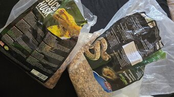 Prodám komplet zařízené terárium i s krajtou (kluk 1rok). - 6