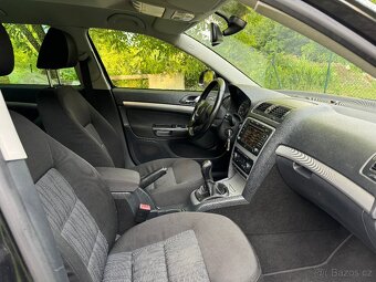 Škoda Octavia 2012 1.6 TDI Bluetooth Senzory Výhřev Rozvody - 6
