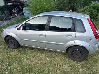 Ford Fiesta 1,3 benzin, rv 2008, 94tkm, nová stk - 6