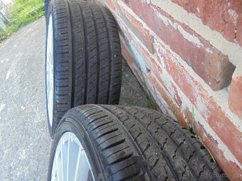 Sada ALU 19 orig.OZ 5x112 Dvě pneu nové,dvě starší 4-5mm - 6