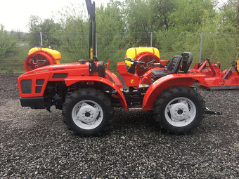 Malotraktor AGT 960 R - otočné pracovisko, 50 HP - 6