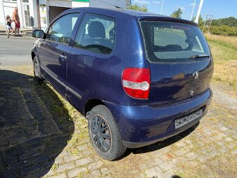 VW Fox 1,2i r.v.2006..jen 86t.km - 6