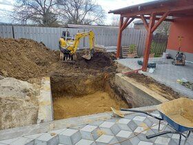 Kanalizace -Zemní a vykopové práce,vrtaní na sloupky 30cm ši - 6