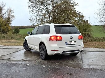Volkswagen Touareg R-LINE 3.0TDI 176KW plná výbava - 6