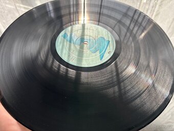 U.K. — U.K. LP - 6