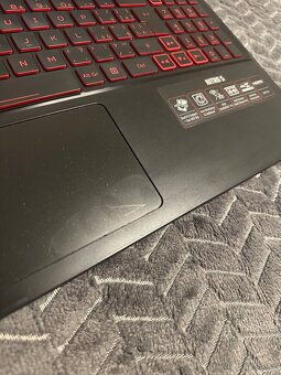 Herní notebook Acer Nitro V - 6