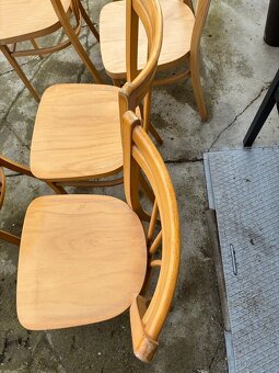 Rozkládací stůl a 6x židle - 6