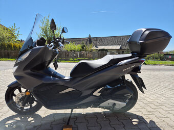 Prodám Honda PCX 125 , r. v. 2019, verze s ABS, ČR, 9152km - 6