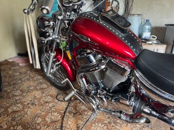 SUZUKI INTRUDER 1400 - 6