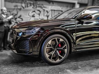 Audi RSQ8 1:18 GT Spirit - 6