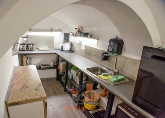 Pronájem obchodních prostor o rozloze 50 m2 - Moravské Buděj - 6
