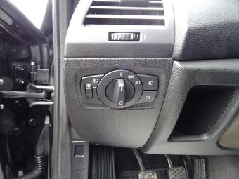 BMW Řada 1  2,0 116i 2x originál alu kola, pravidelný servis - 6