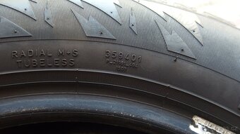 Prodám levně 4ks. málo jeté zimní pneu 195/60 r15 - 6