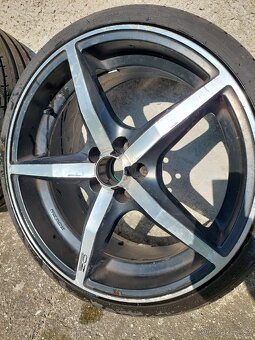 OZ RACING R18 - 6