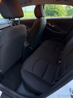 Hyundai i30 fastback - 6