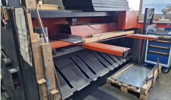 Tabulové nůžky AMADA GPN 425, použitý, z roku 1991. - 6