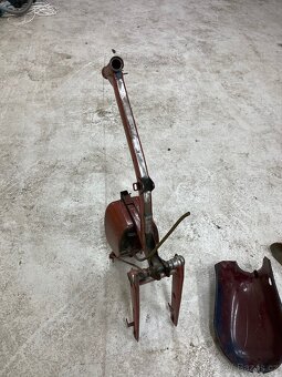 Plechy Jawa pionýr - 6