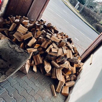 Prodám tvrdé a měkké palivové dřevo. Možnost dopravy - 6