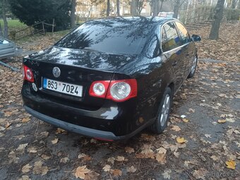Prodám vymnenim Volkswagen Jetta 1.9 tdi 77 ke rv 2008 - 6