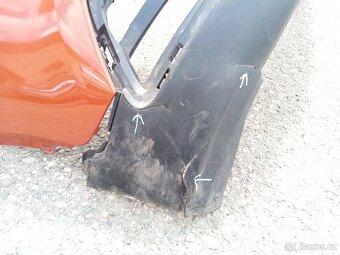 Renault Captur - přední nárazník ( 620221421R ) - 6