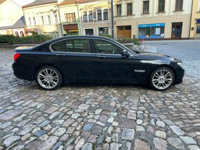 BMW F01 740d 225kw, bohatá výbava - 6