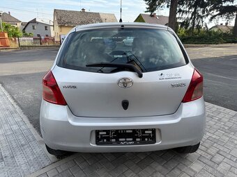 Toyota Yaris 1.3VVT-i Executive AUTOMAT jen 135tkm - 6