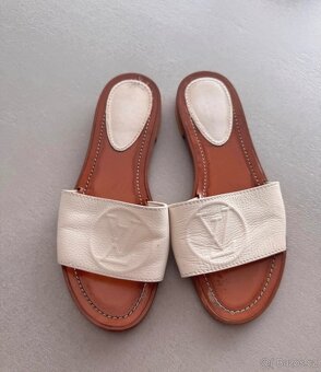 Pantofle LV 37 - 6