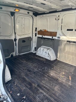 RENAULT TRAFIC 2008 - 6