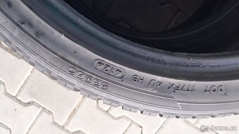Prodám 2 x celoroční pneu Hankook 225/40/19 - 6