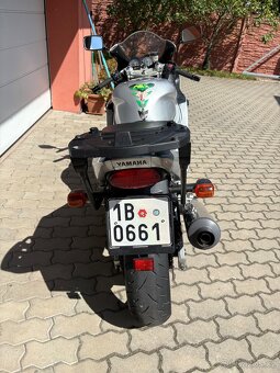Yamaha yzf600 - 6