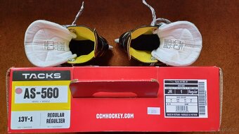 Brusle CCM AS-560 Junior dvojvelikost 32,5 / 33,5 - 6