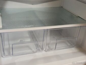 lednice s velkým mrazákem A+   DOPRAVA - 6