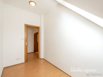 Pronájem bytu 2+kk, V Borovičkách, Stodůlky, 18000 Kč/měs, 5 - 6
