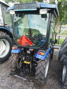 Malotraktor Farmtrac 26 4WD s kabinou - 6