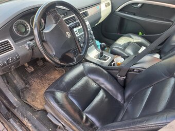 Volvo V70 D5 2.4 - 6
