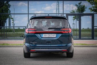 Chrysler Pacifica - 6
