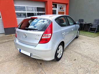 Hyundai i30 1.4 16V 80kW 2011 CZ - 6