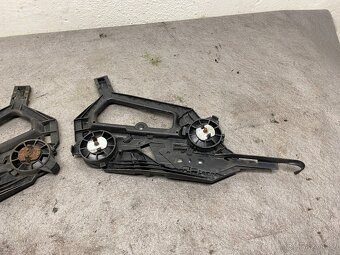 ŠKODA OCTAVIA 2 2004-2008 - DRŽÁKY PŘEDNÍCH SVĚTEL - 6