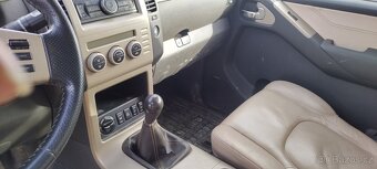 Nissan Pathfinder - 6