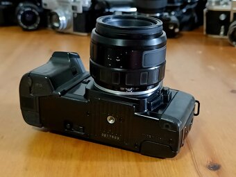 OLYMPUS OM-707 AF (Olympus 35-70mm) - 1986 - 6