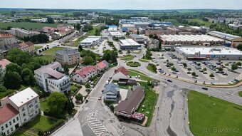 Prodám rodinný dům v Jičíně 2x 4+kk - 6