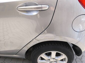 Mazda 2, r.v: 12/2009, 1.3 55kw, 115000km, klima, dovoz D - 6